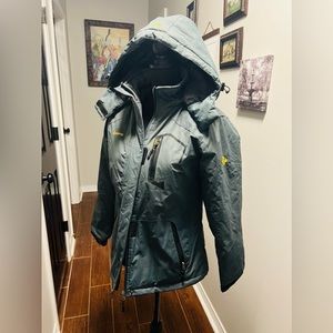 GEMYSE Women's Mountain Waterproof Ski Snow Jacket Winter Windproof Rain Jacket